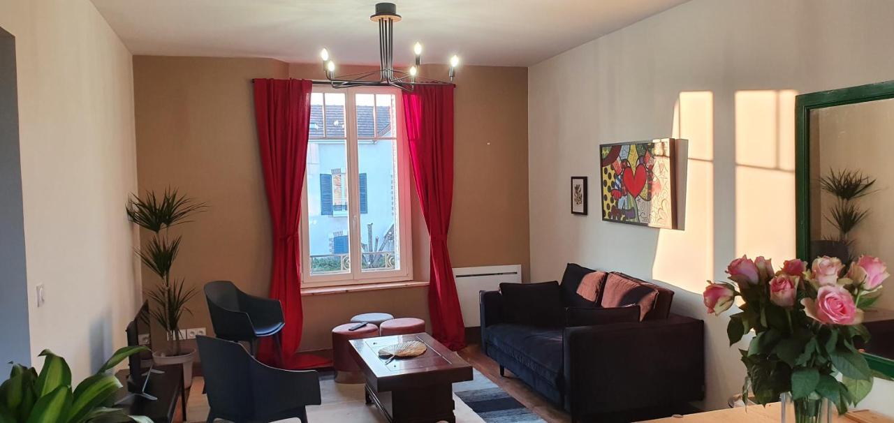 Appartements Cdg Joigny Buitenkant foto