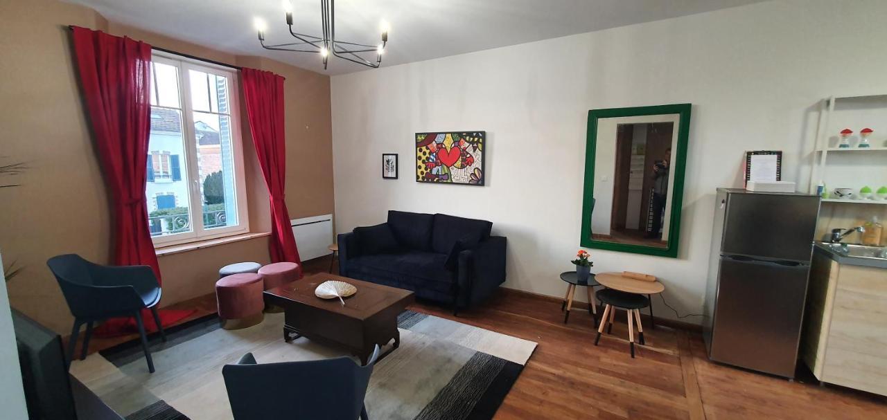 Appartements Cdg Joigny Buitenkant foto