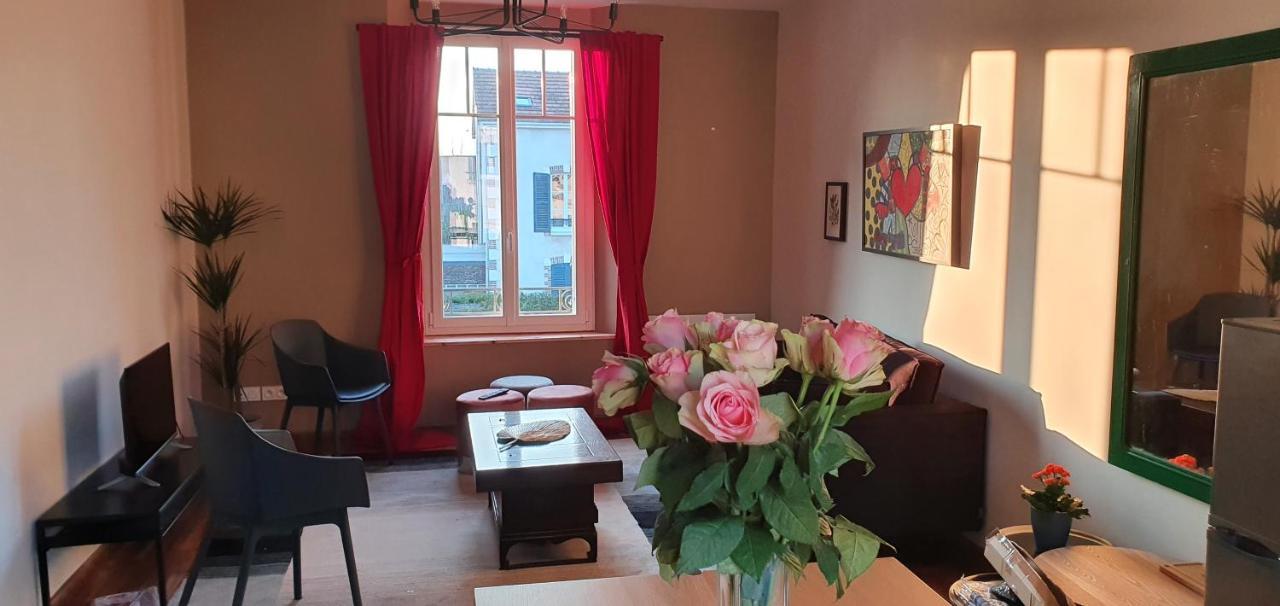 Appartements Cdg Joigny Buitenkant foto
