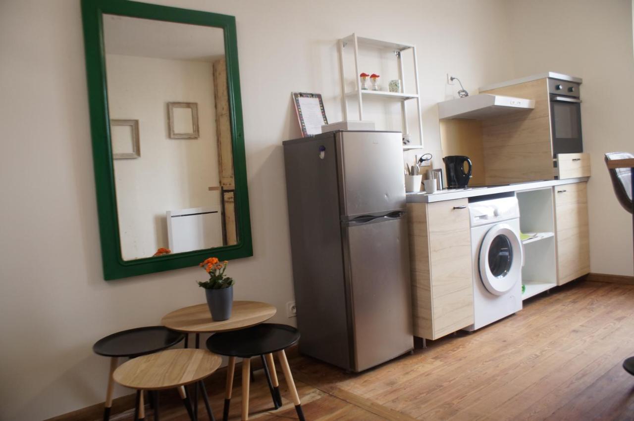Appartements Cdg Joigny Buitenkant foto