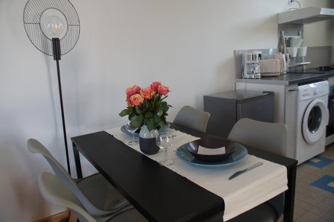 Appartements Cdg Joigny Buitenkant foto