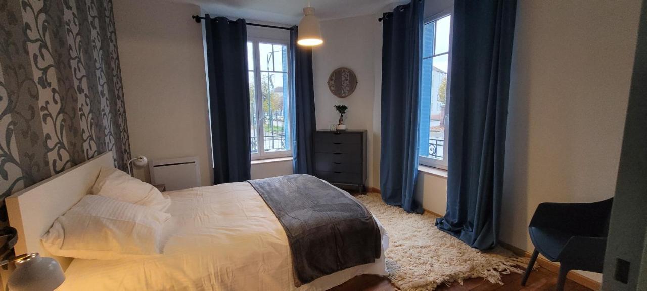 Appartements Cdg Joigny Buitenkant foto
