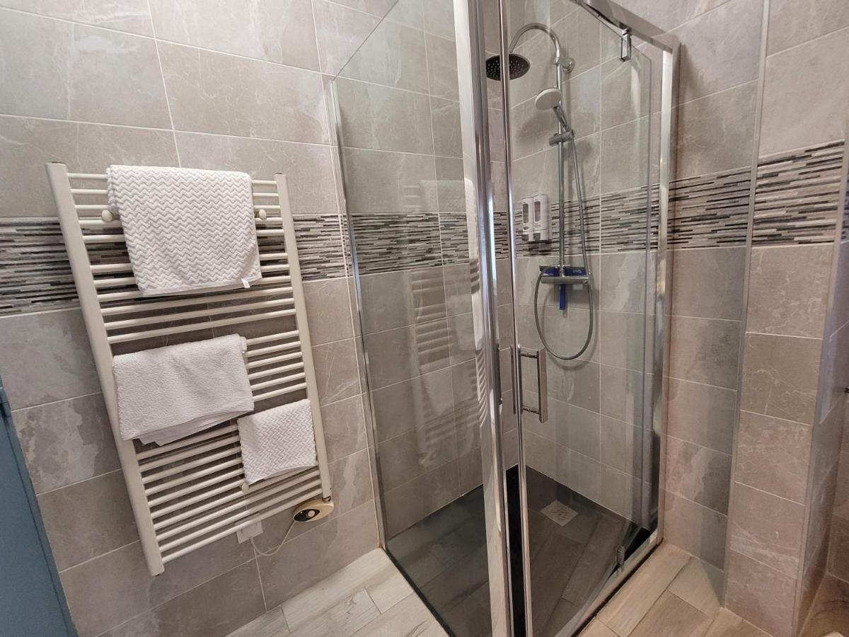 Appartements Cdg Joigny Kamer foto