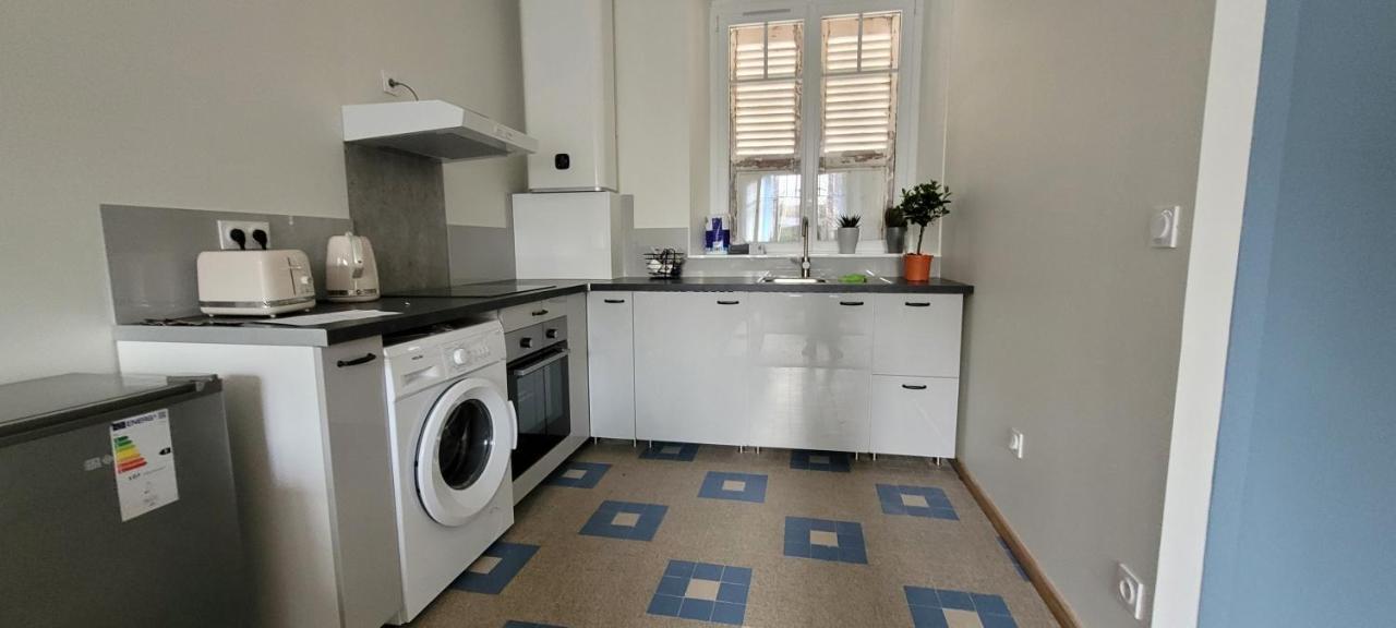 Appartements Cdg Joigny Buitenkant foto